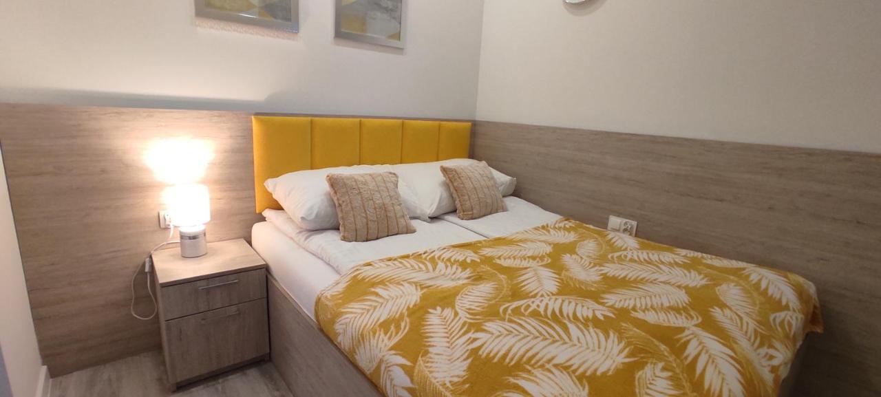 Pokoje Goscinne I Apartamenty Margaret Kudowa-Zdrój Exterior foto