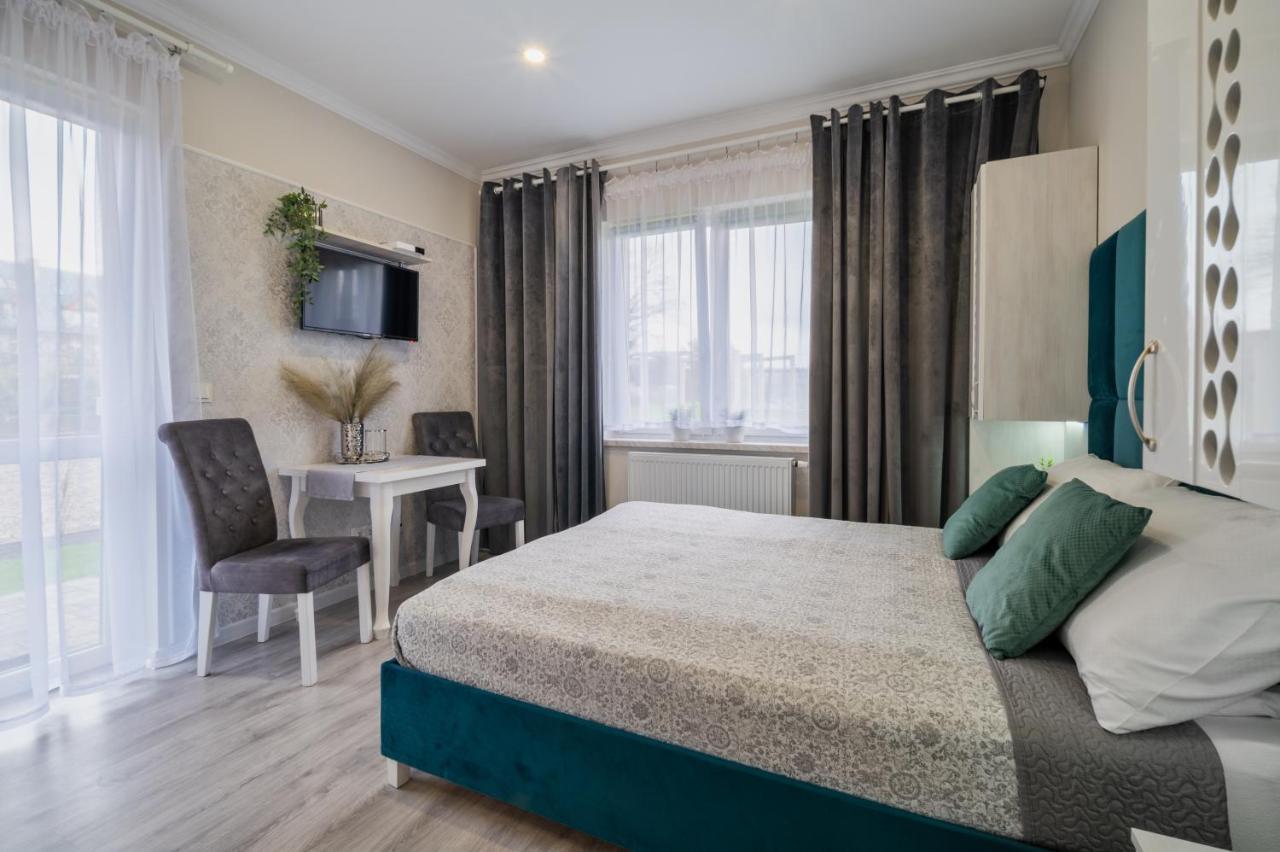 Pokoje Goscinne I Apartamenty Margaret Kudowa-Zdrój Exterior foto